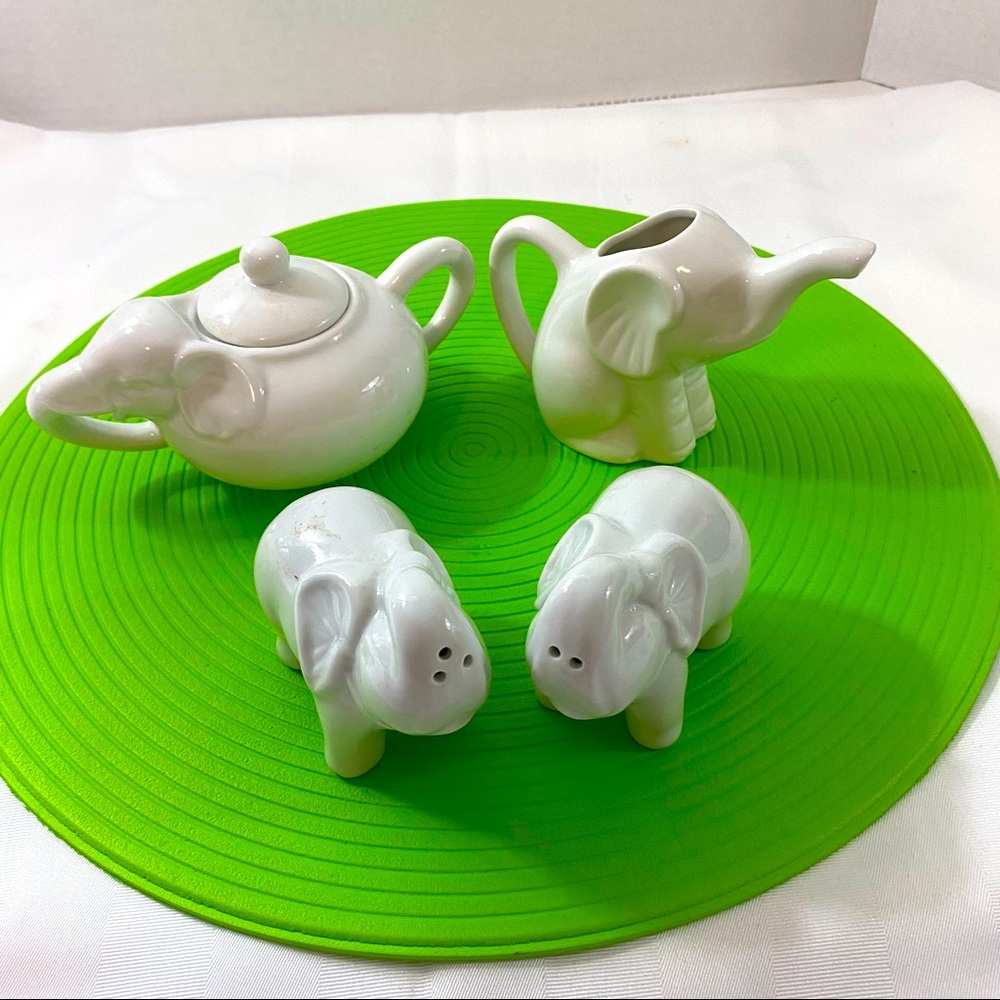 Ceramic elephant sugar creamer and salt and pepper cutest ever!!!